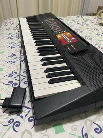 TECLADO YAMAHA PSR F51