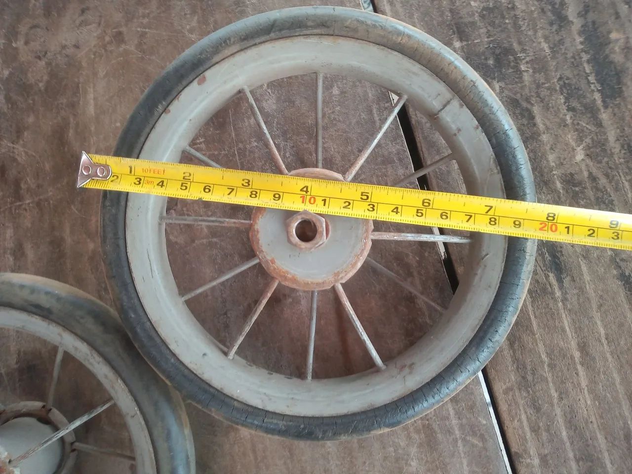 Roda velocípede antigo  - Foto 3