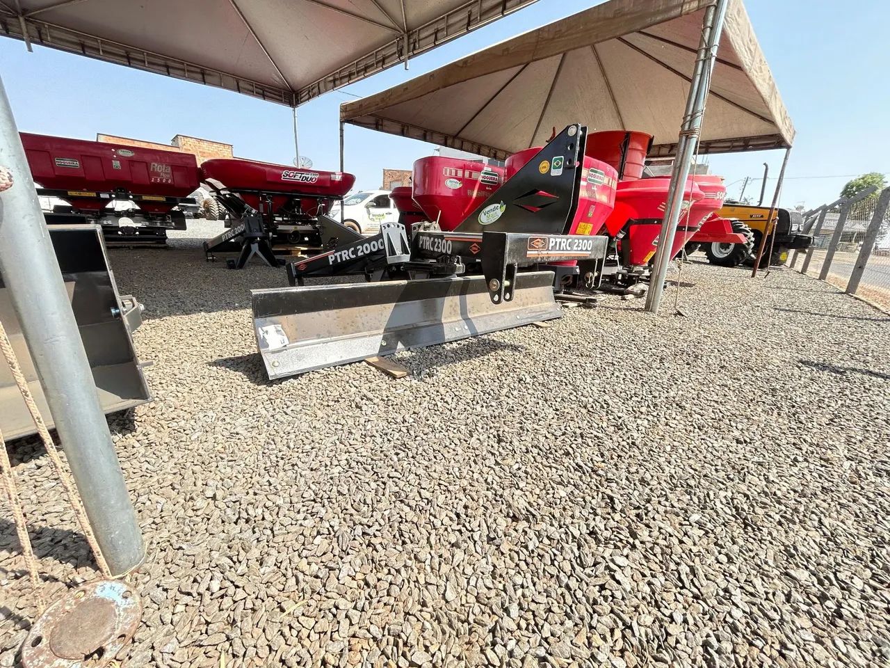 Plaina/lâmina traseira 2.30 e 2.00 mts