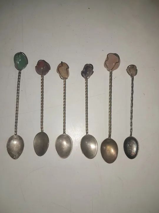 Conjunto de 6 colheres de chá antigas com pedras - Foto 5