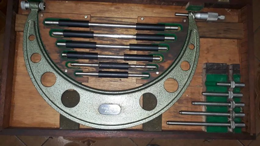 Conjunto Micrometro Mitutoyo de 150 a 300mm