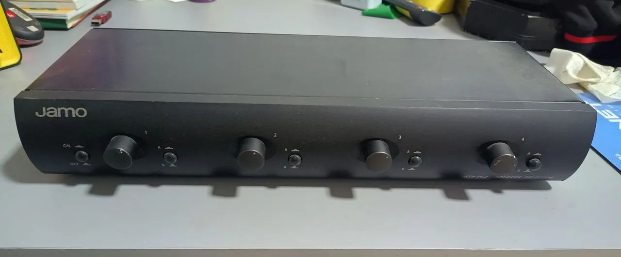 Jamo ISS-4/ICE Speaker Selector - Usado