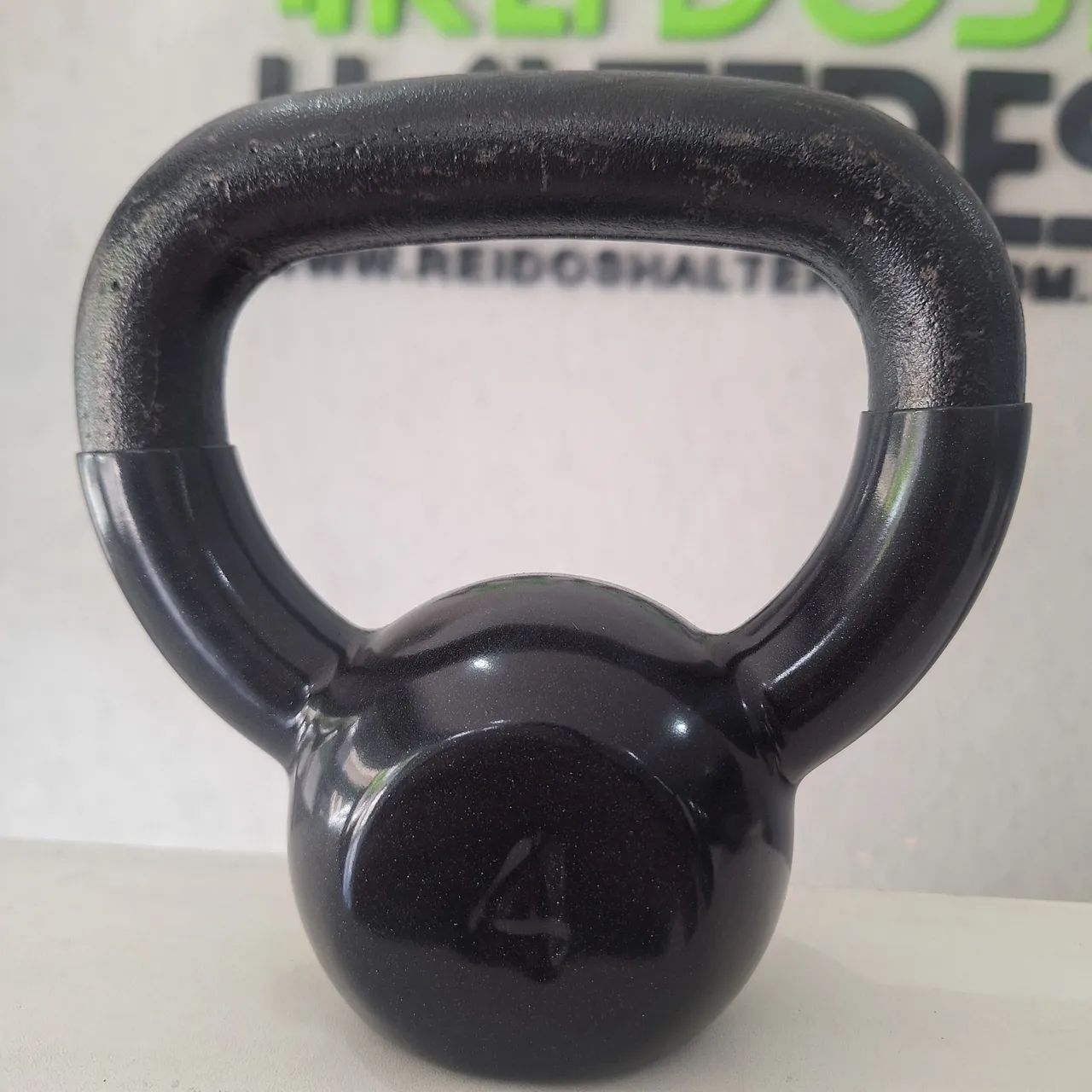 Kettlebell 4kg Preto Peso Alça por R$ 59,96 cada - Foto 2