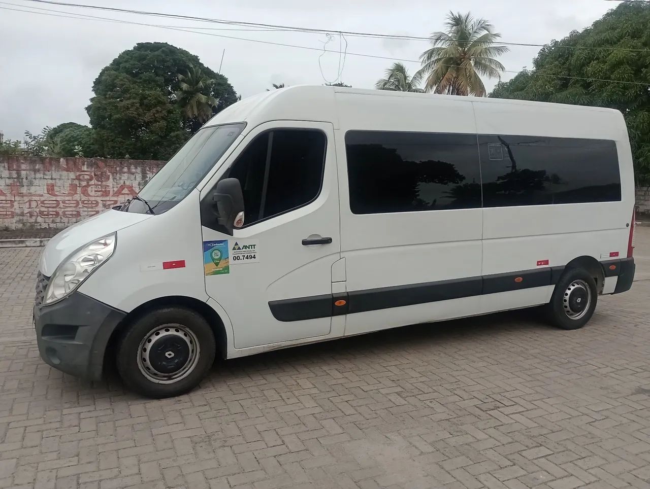 Van para Transporte de Pessoas - 15 passageiros - Foto 2