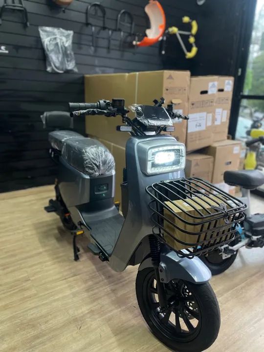 Scooter elétrica com autonomia de até 70 km !!!  Melhor preço do mercado !! - Foto 3