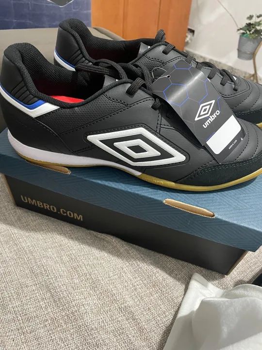 Chuteira umbro specialli tamanho 41 - Foto 2