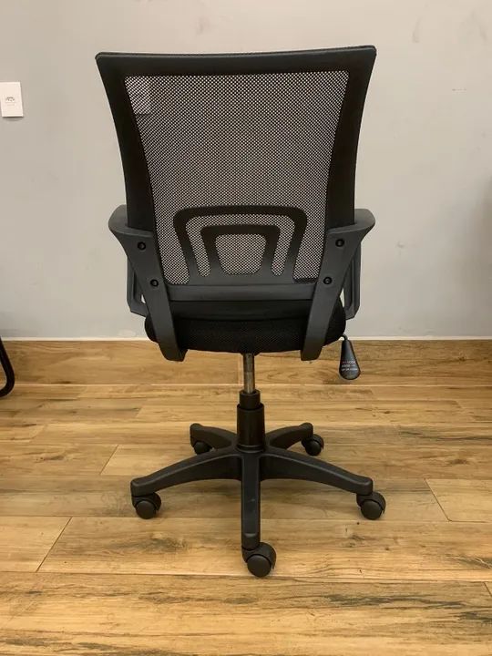 Cadeira de escritório Santiago Preta - Usada (várias unidades disponíveis) - Foto 5