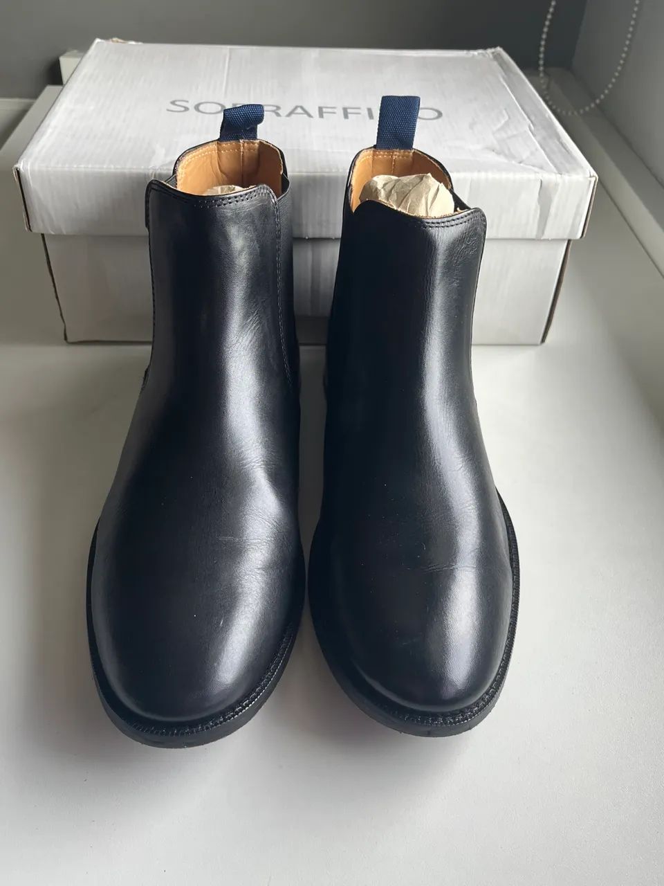 Bota Chelsea solado em couro - Foto 2