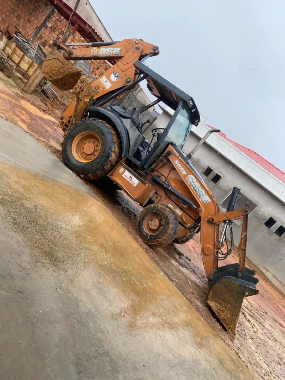 Vendo Retroescavadeira case 580n 2012 - Foto 5