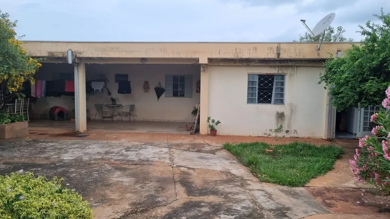 Casa á venda com 2 quartos no Jardim Presidente em Campo Grande - MS