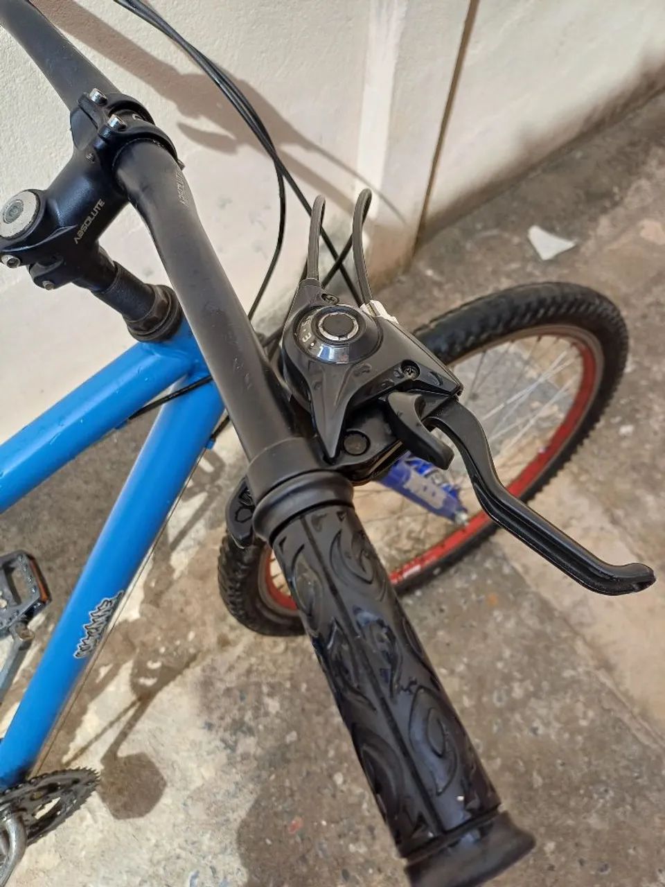 Bicicleta Aro 26 Azul com Marchas - Foto 2