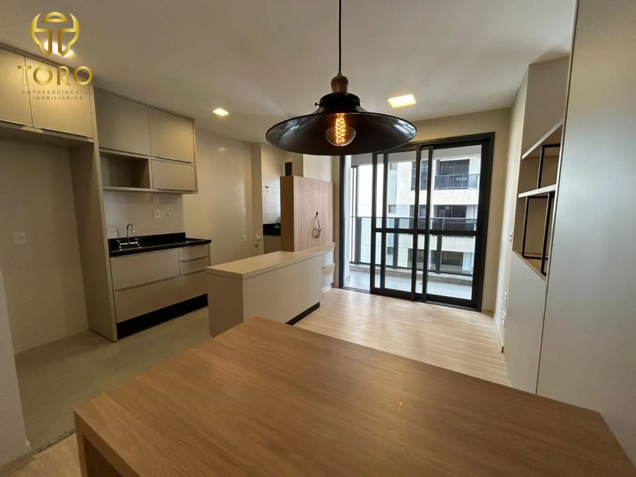 Aluga-se apartamento no Edifício Blend Av. Londrina, 736 - Zona 08, Maringá - PR.