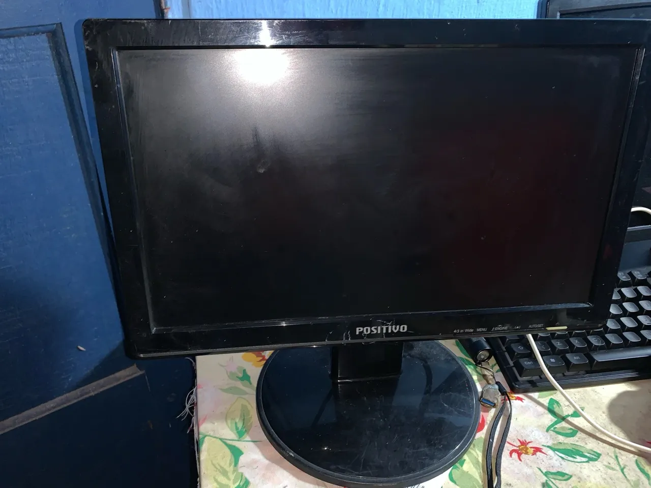Monitor em perfeito estado
