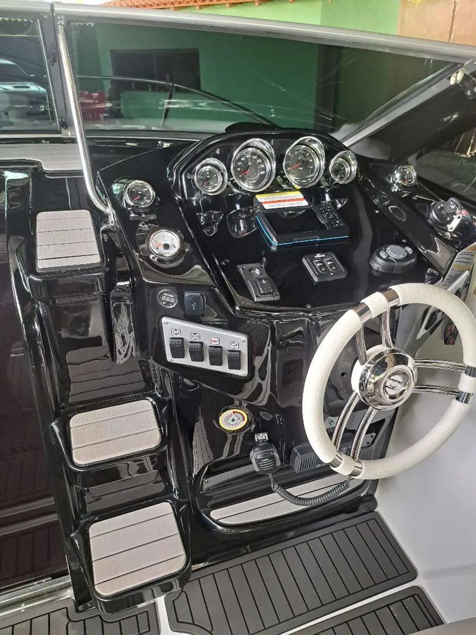 Focker 272 GTC - 2024 x1 Mercruiser 350 HP ñ Phantom Ventura Fs Nx Real  - Foto 12