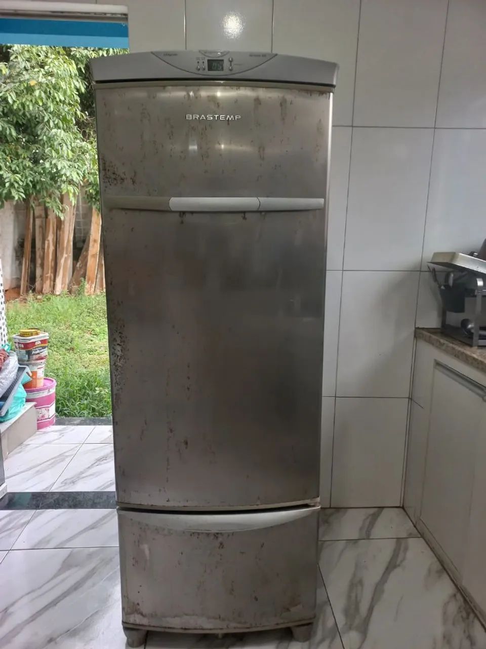 Geladeira Brastemp. 360l.