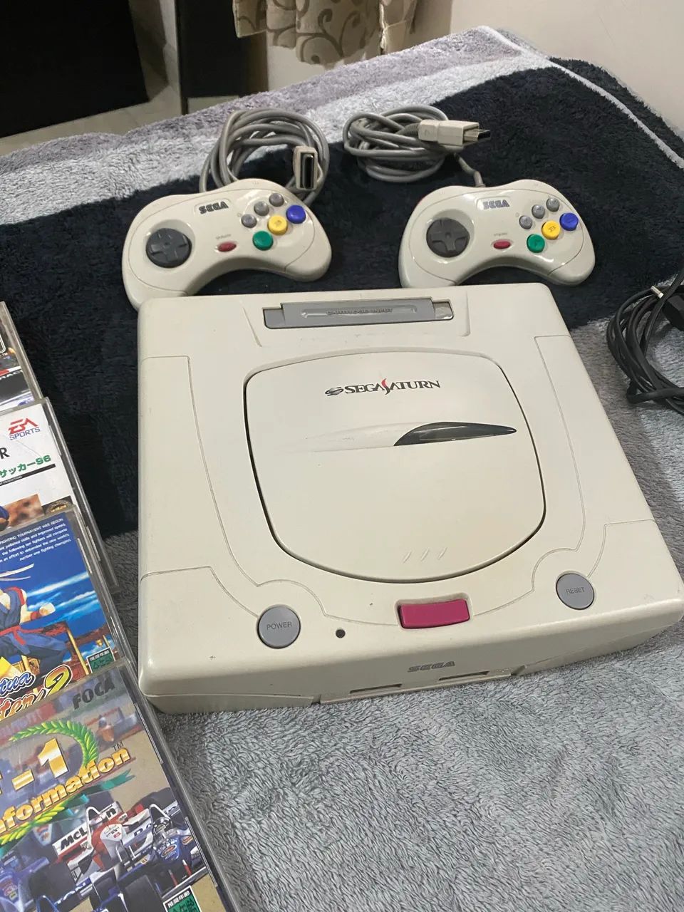 Vídeo game sega Saturn White ediçao rara muito novo - Foto 2