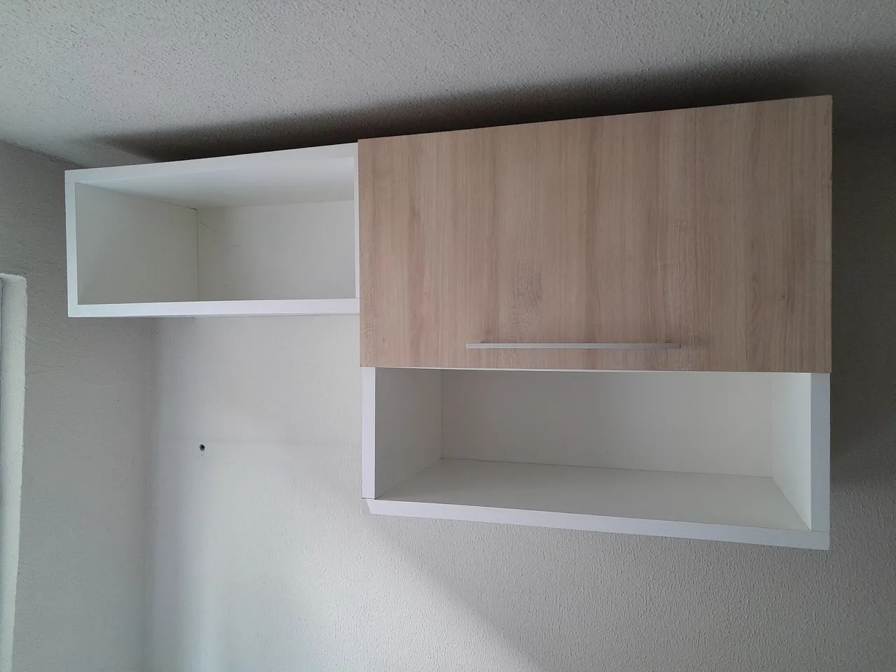 Armário Aéreo com Nichos e Porta