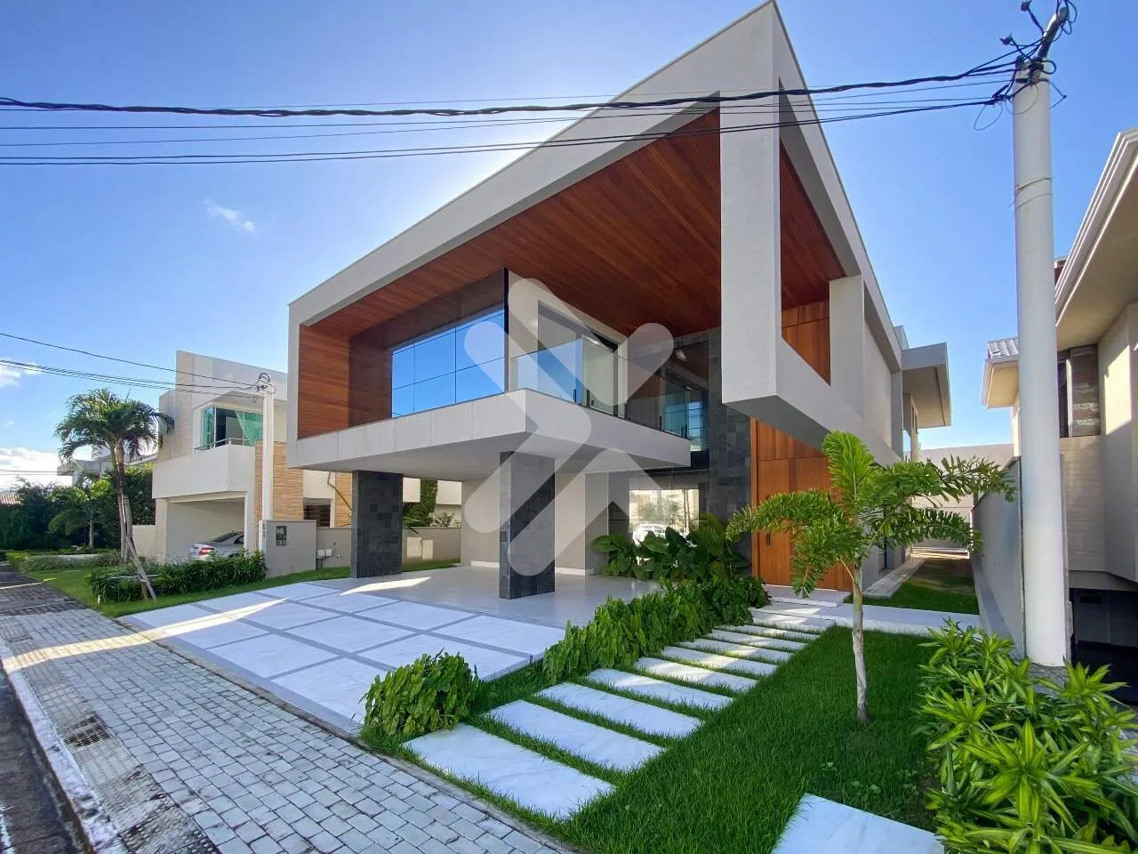 Casa à venda em Ponta Negra (Natal/RN) | Condomínio Ponta Negra Boulevard | 6 suítes - 420