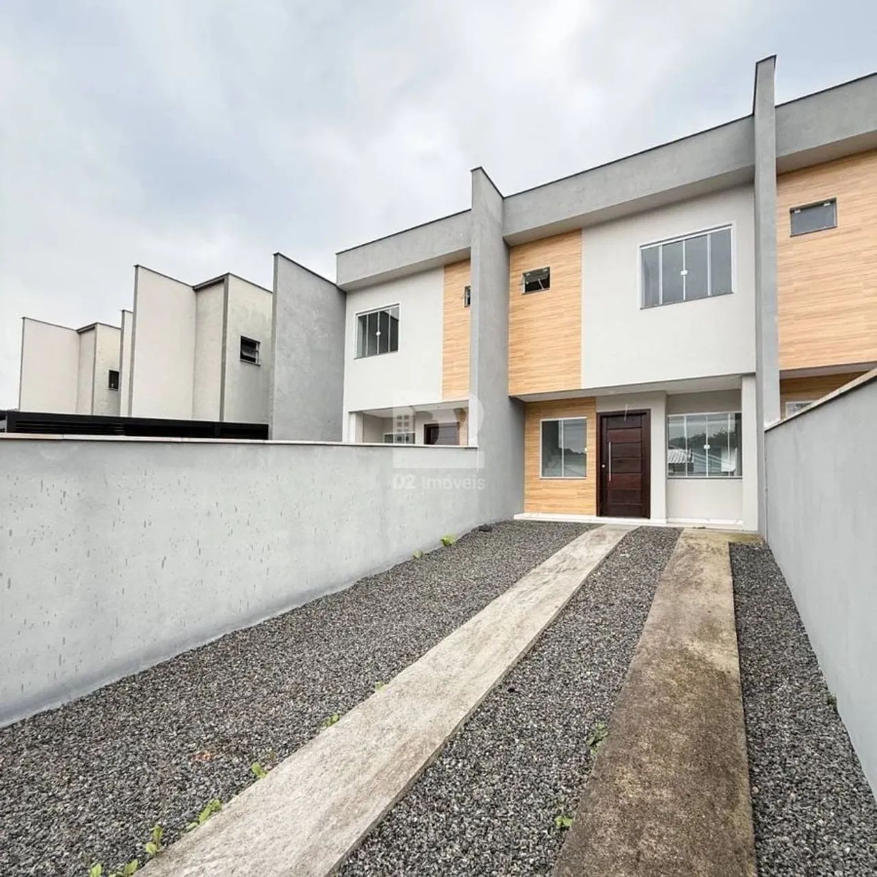 GEMINADO DUPLEX COM 2 SUÍTES | TRÊS RIOS DO NORTE