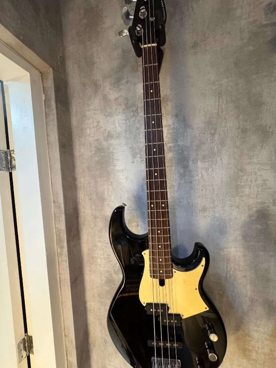 Baixo Yamaha BB 434 - Excelente estado!