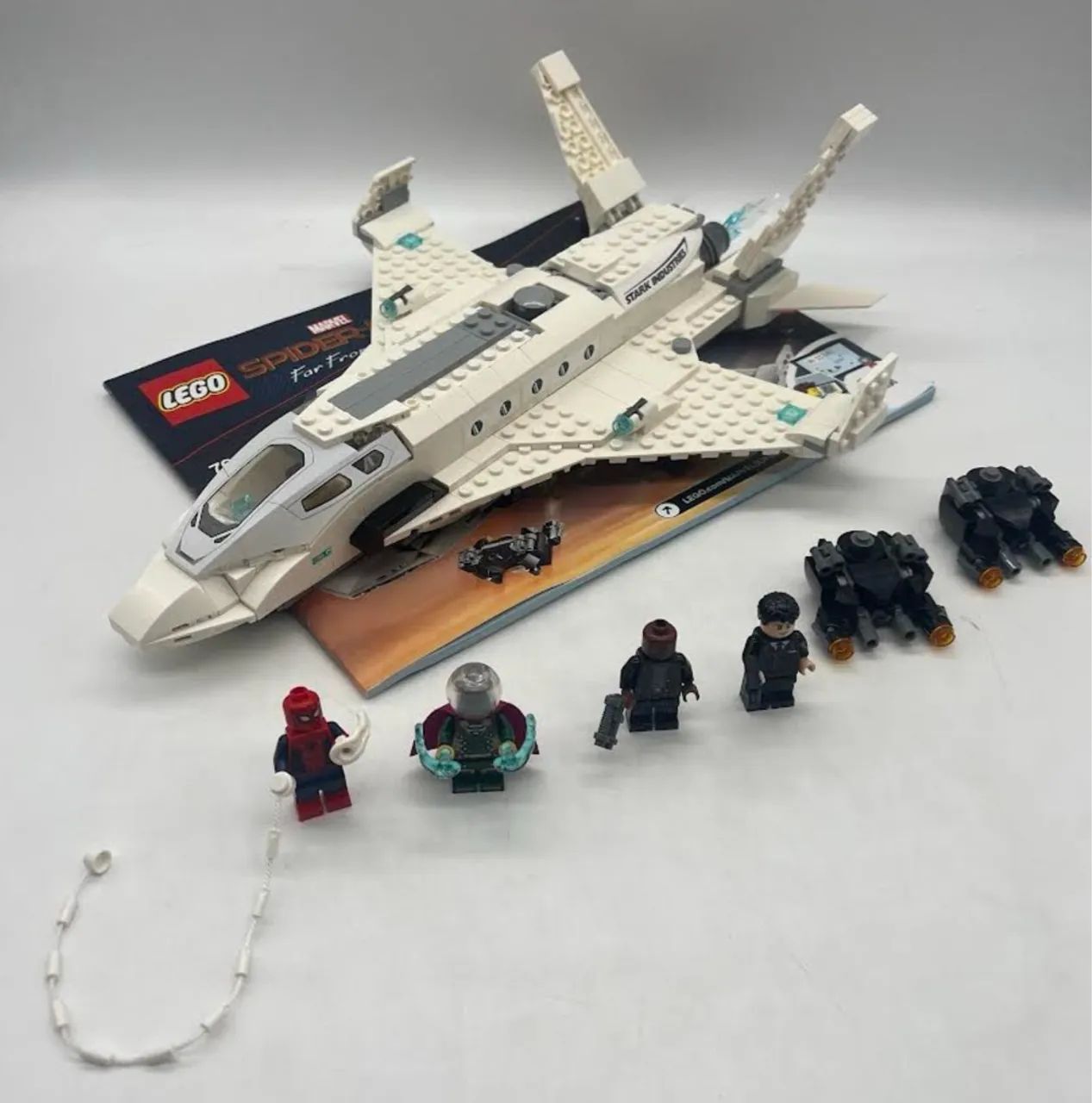 Lego 76130 Stark Jet and the Drone Attack