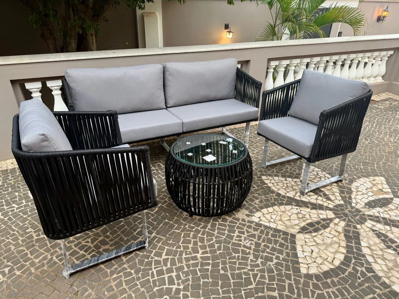 Sofa 3 peças em alumínio com trico  preto 5900.   