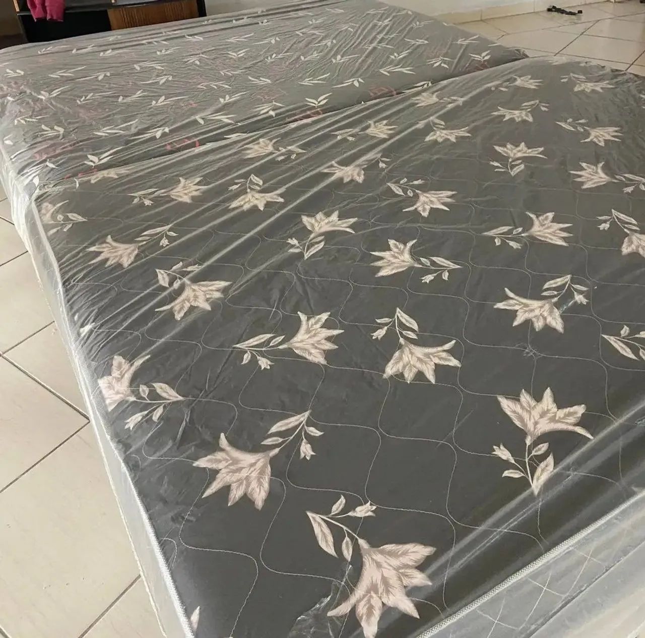 CAMA CASAL BOX CONJUGADA 20CM COM MOLAS ENSACADAS 