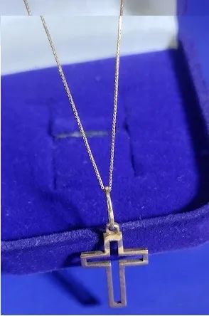 Pingente Placa Aberto Cruz Ouro 18 kilates Peso 1.00 Gramas 18 mm                          - Foto 4