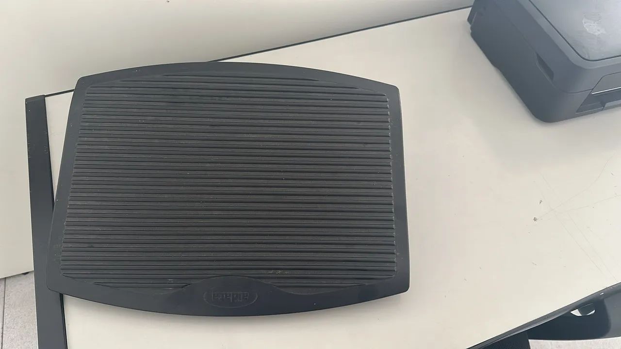 Cadeira de Escritório Cinza - Foto 3