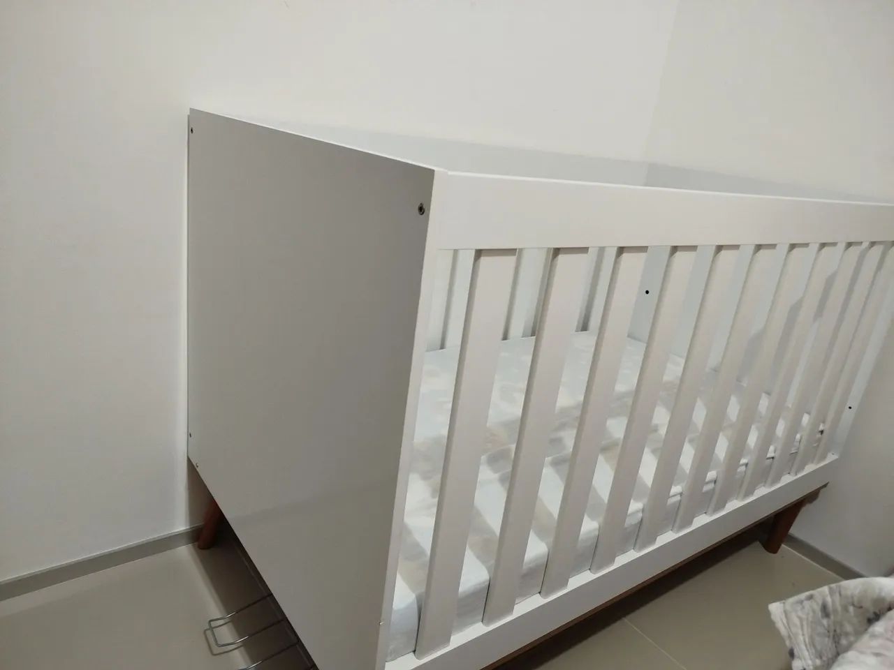 Berço de madeira branco (Oferta por tempo Limitado) - Foto 3