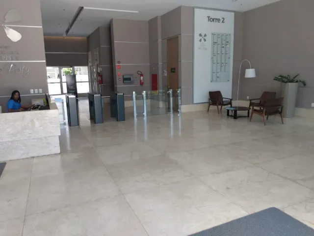Vende sala comercial no centro Empresarial shopping rio poty