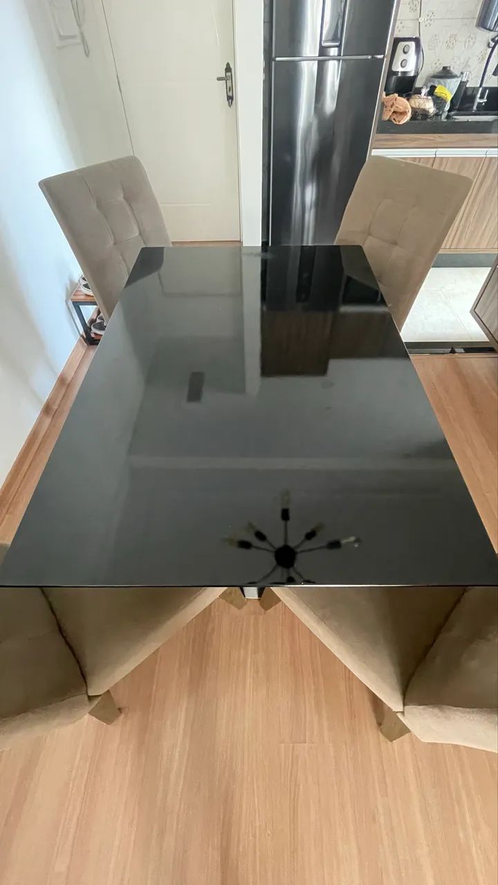 Mesa de Jantar de madeira (usada)64307305746563121