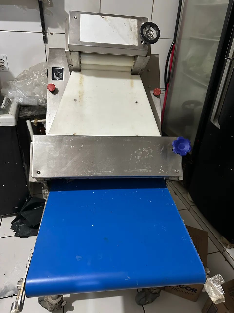 Modeladora de massa pizza 