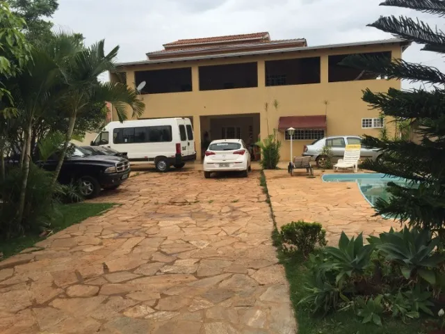 ALUGA-SE MANSÃO COM VISTA PANORÂMICA EM VICENTE PIRES