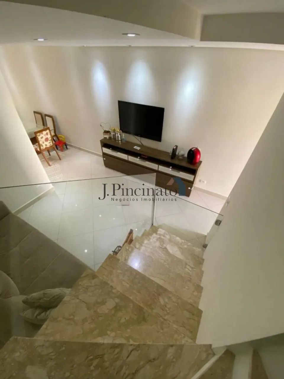 CASA COM 02 QUARTOS PARA ALUGAR NO CONDOMÍNIO BELLA COLÔNIA NO BAIRRO COLÔNIA EM JUNDIAI S - Foto 4