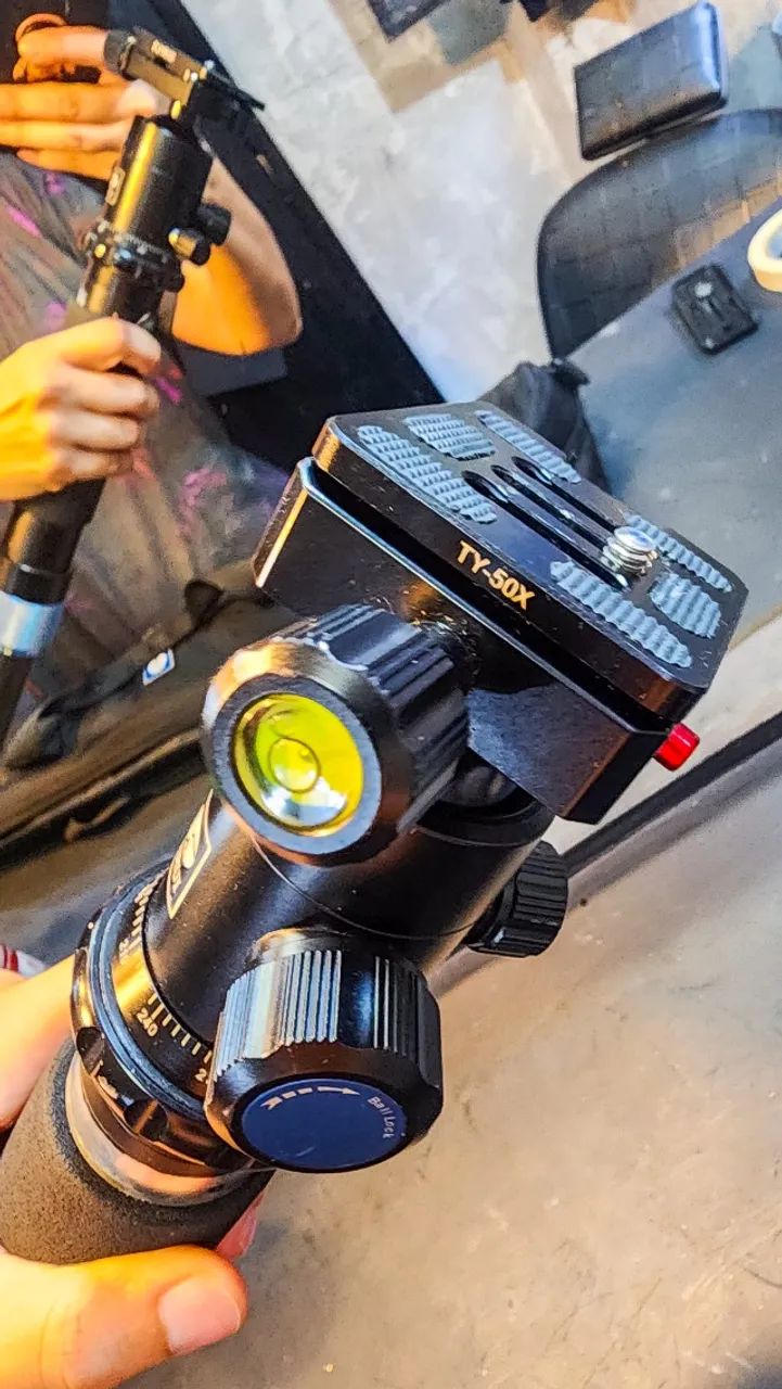 Monopé Sirui pé de galinha com cabeça ballhead (até 10kg) - Foto 2