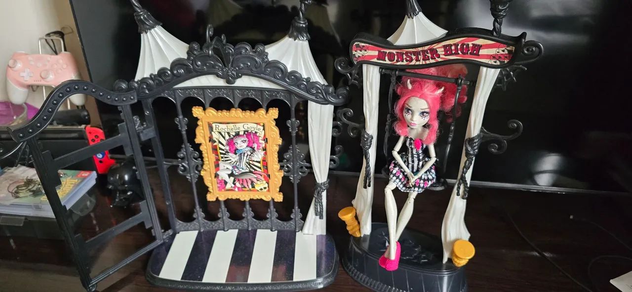 Playset Monster High Rochelle Goyle FDC