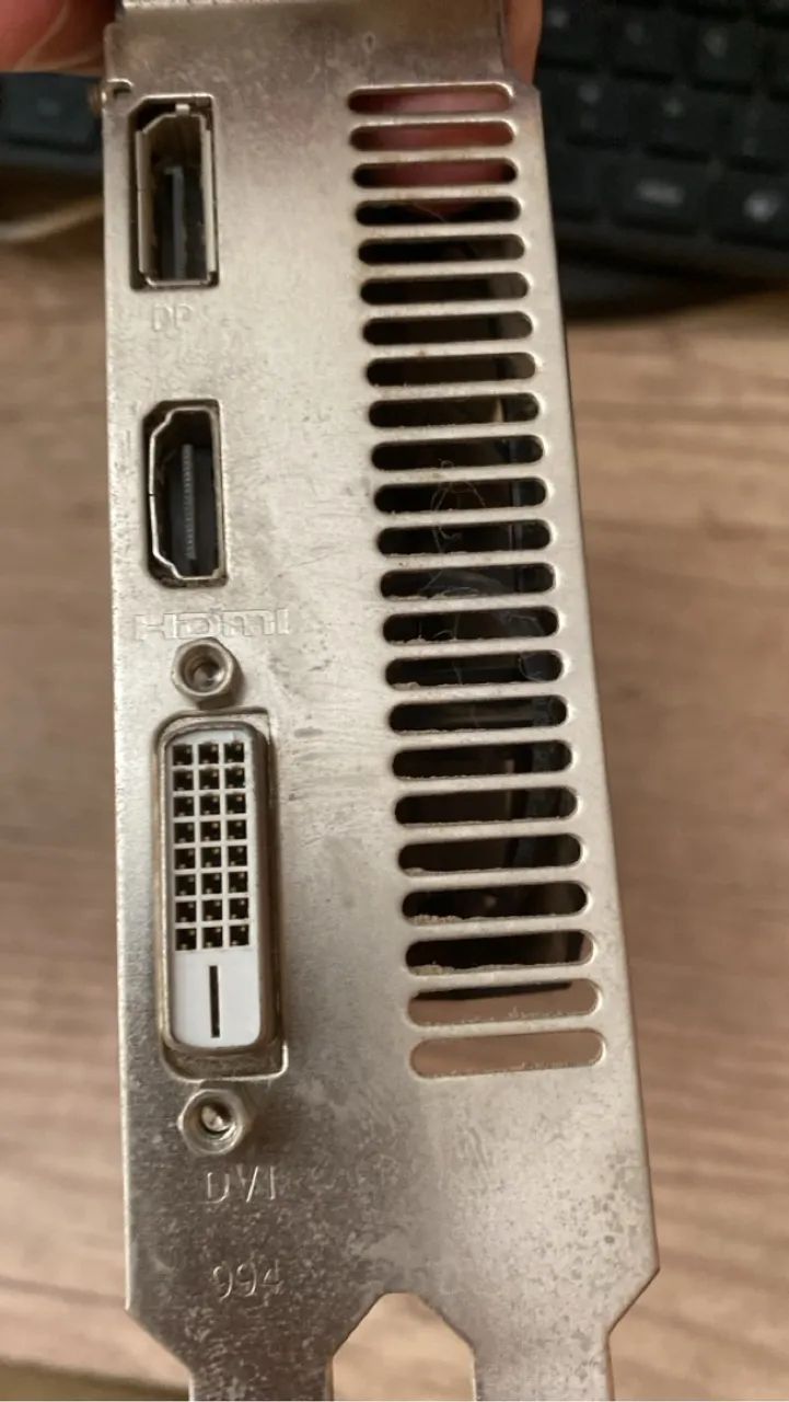 Placa de Vídeo Biostar Radeon RX 560 4GB - Foto 2