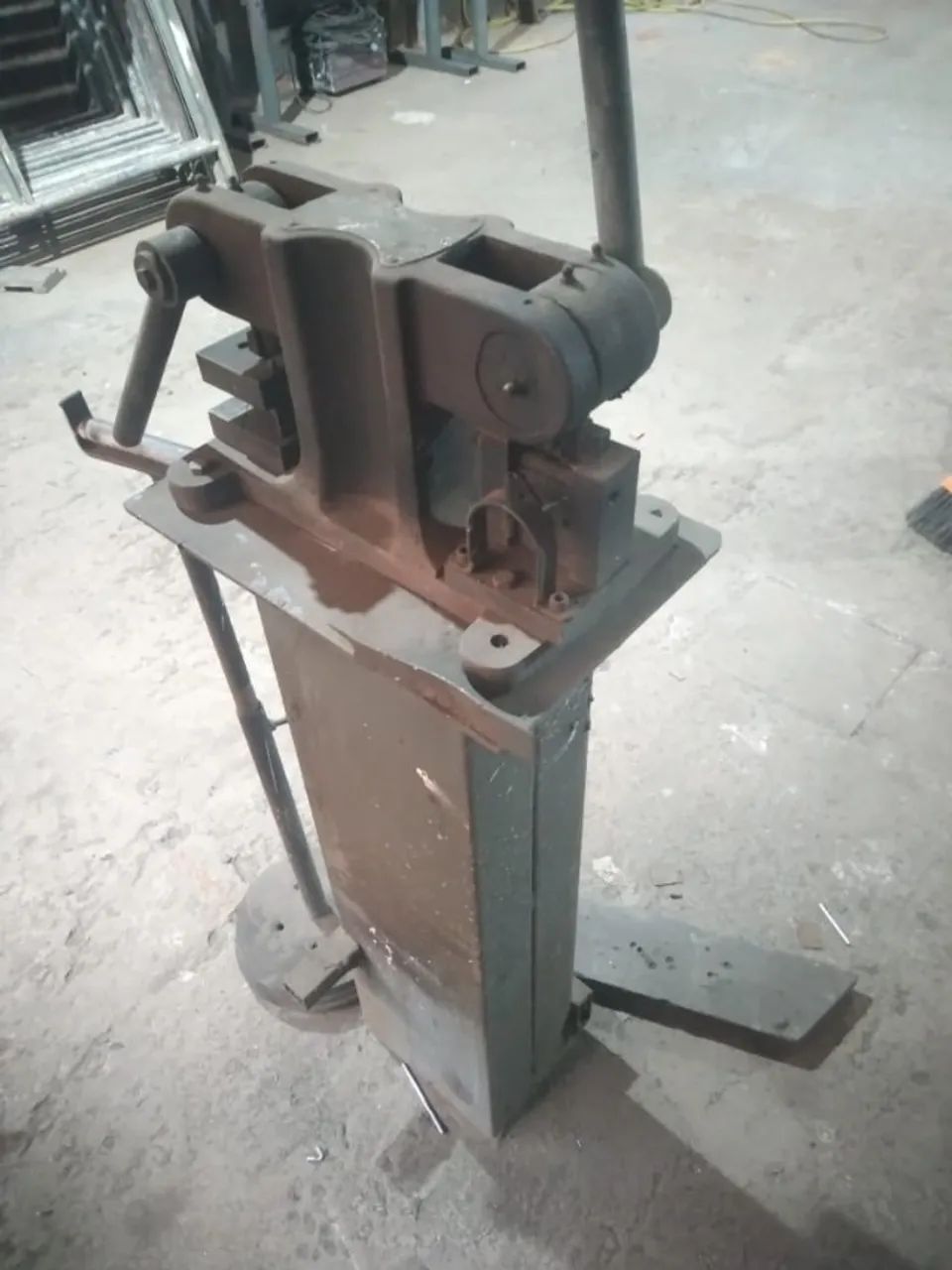 Maquinas de Serralheiro