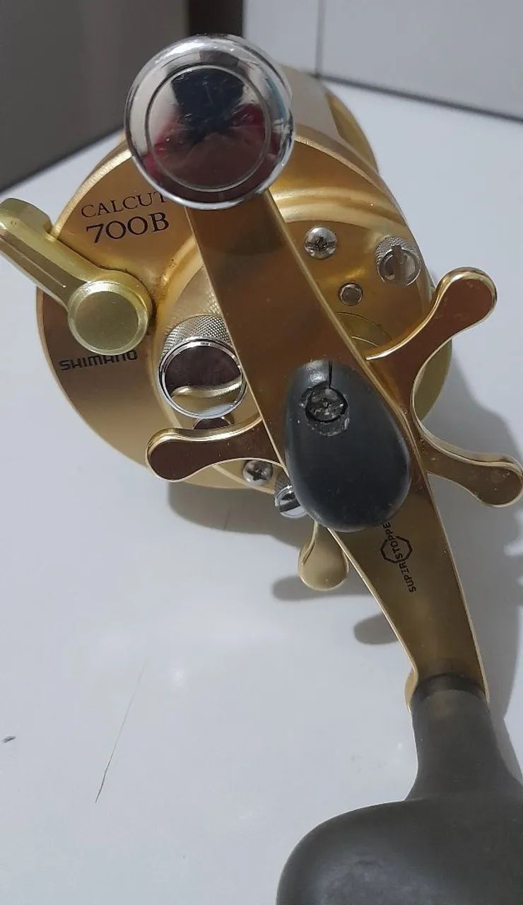 Carretilha Shimano Calcutá 700B - Foto 2
