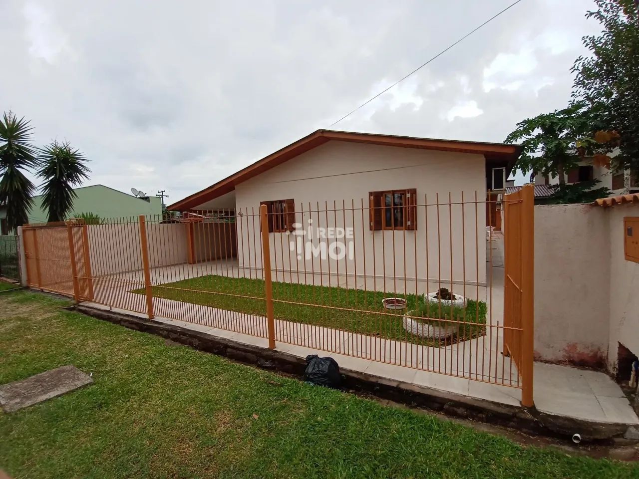 Casa ampla com Piscina