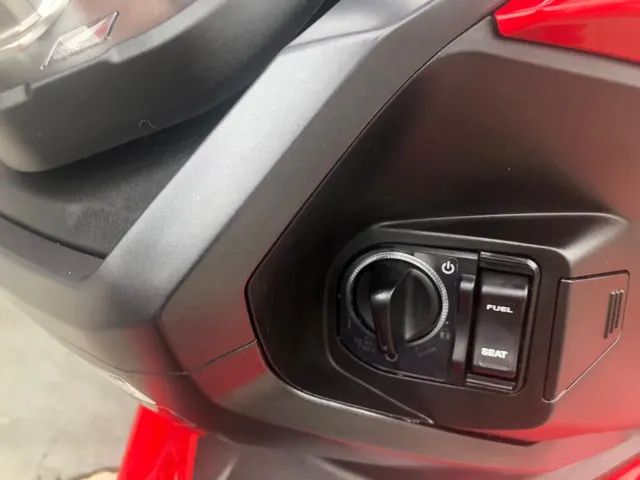 (Tx. 0,99% em até 18x no Cartão) Honda / ADV 150 - 2022 - Foto 3