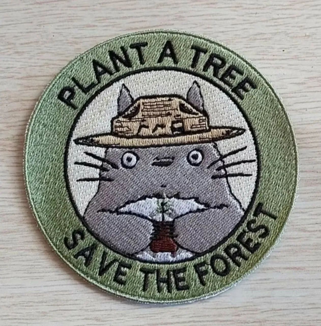 Patch. Adesivo termocolante. Remendo para roupas. Totoro. 