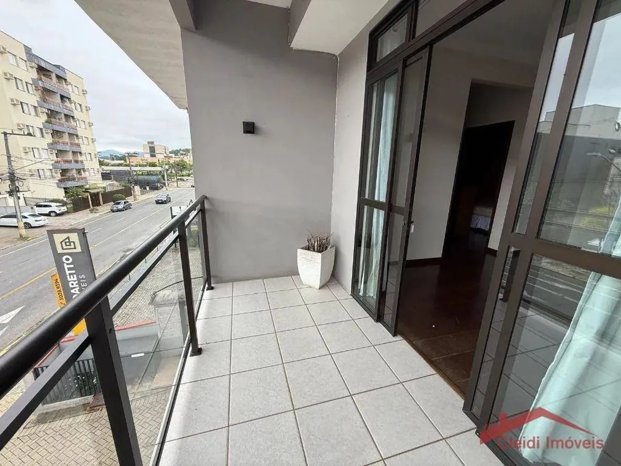 Apartamento com 2 dormitórios para alugar, 70 m² por R$ 2.940,00/mês - Saguaçu - Joinville