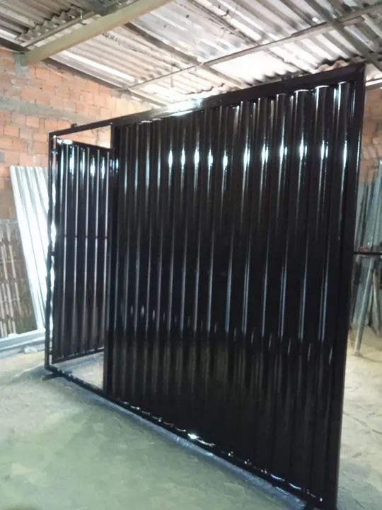 Portão de metalon galvanizado pintado e estalado novo - Foto 2