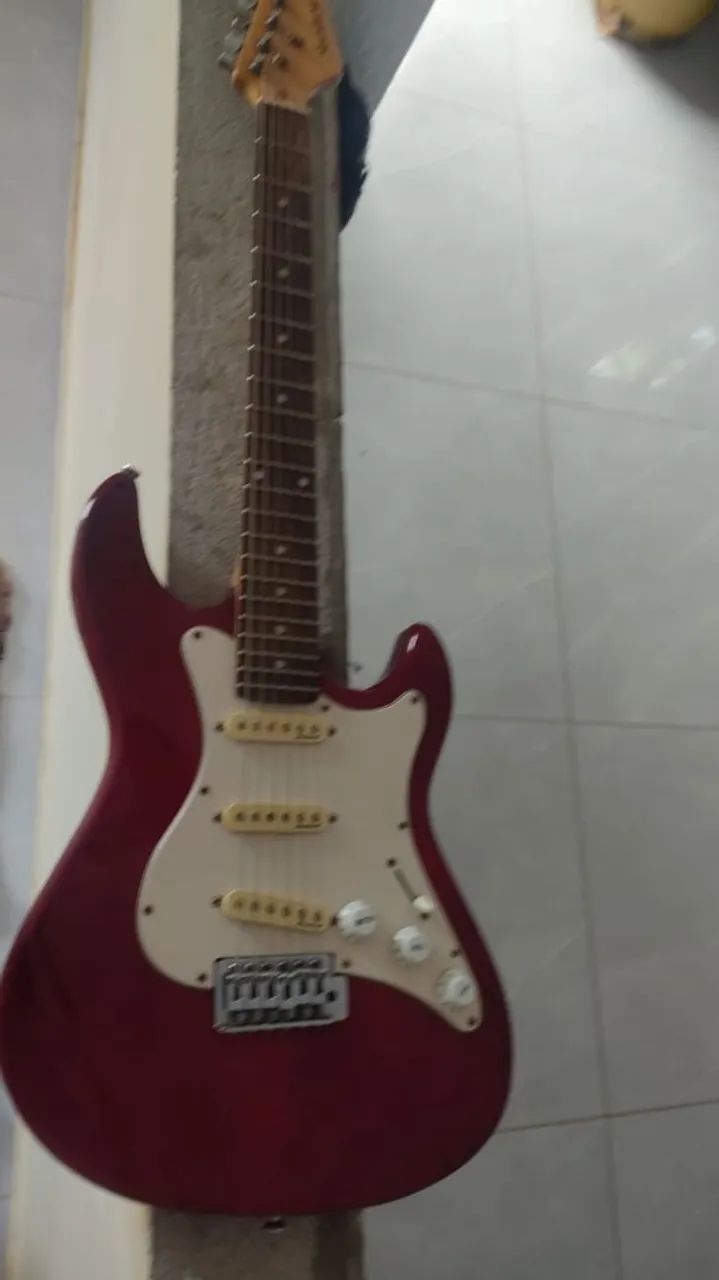 Guitarra elétrica Strinberg Stratocaster STS100  - Foto 2