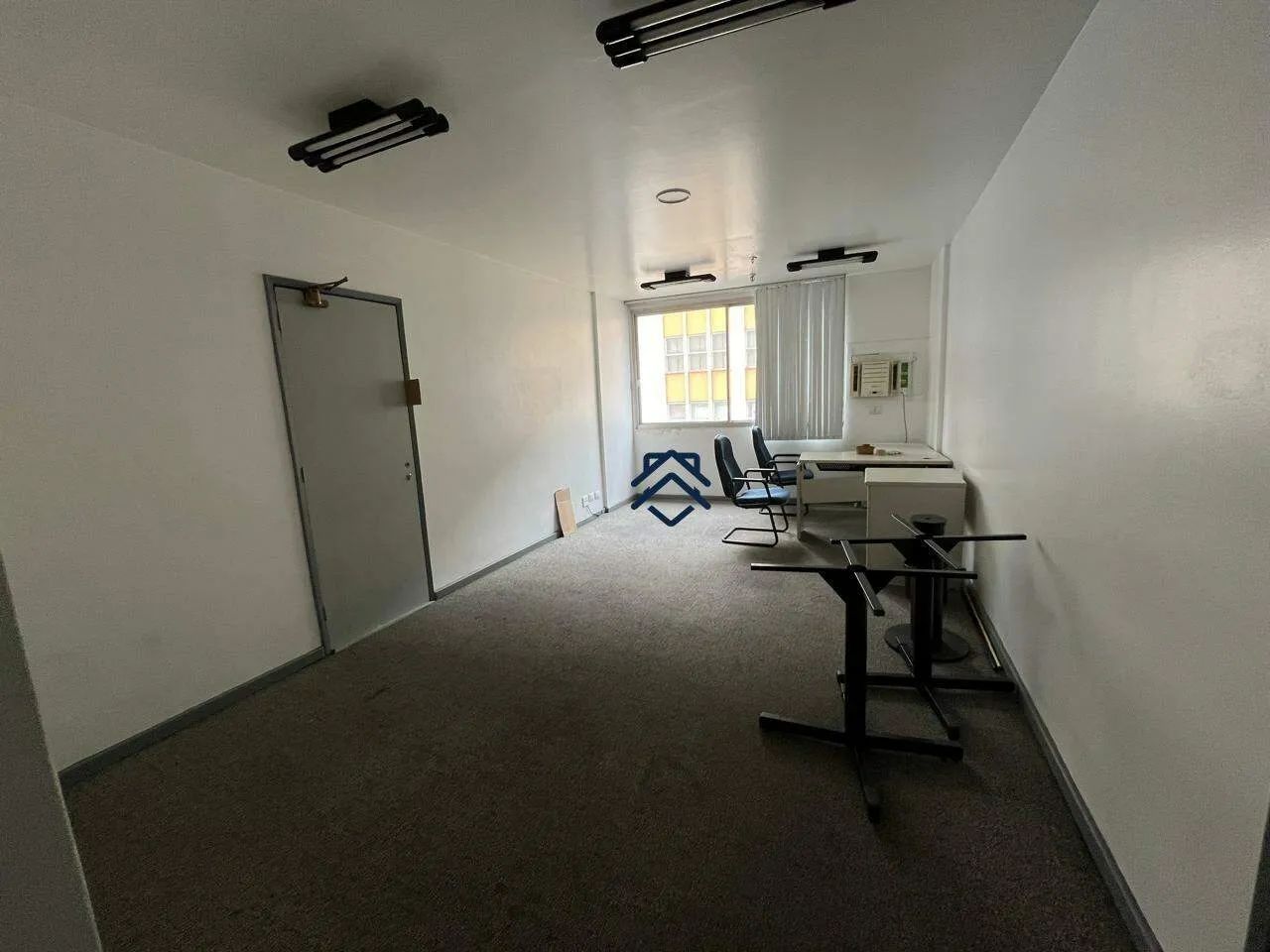 OPORTUNIDADE NO CENTRO: ANDAR COM 6 SALAS E 2 VAGAS DE GARAGEM! - Foto 9