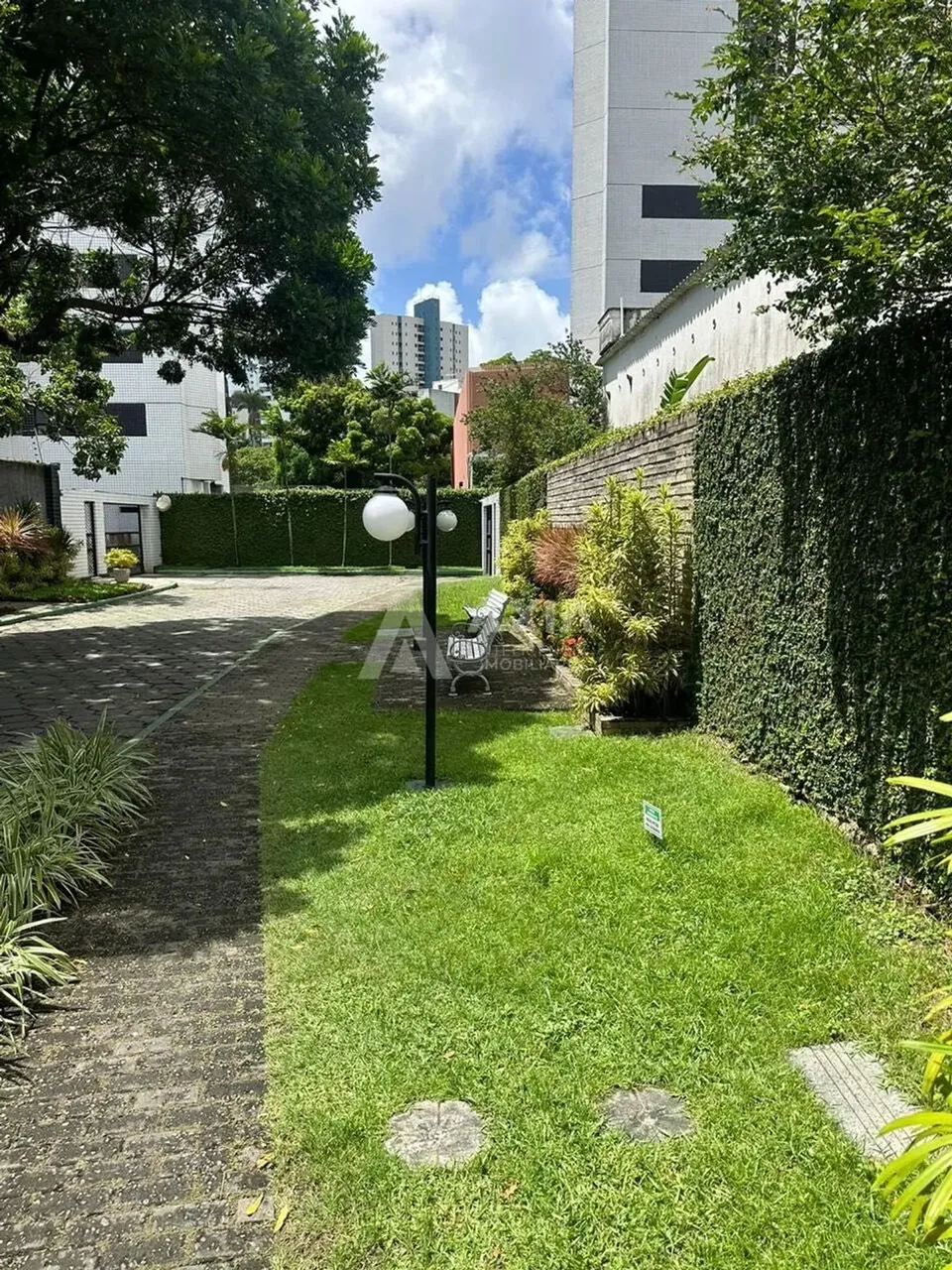 Apartamento para alugar no bairro Casa Forte - Recife/PE