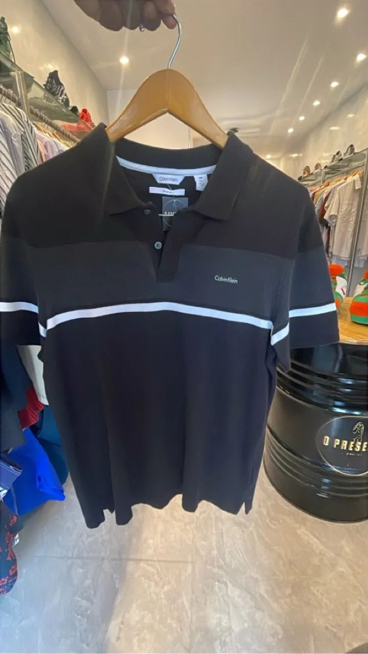 Polo Calvin Klein - Tamanho M