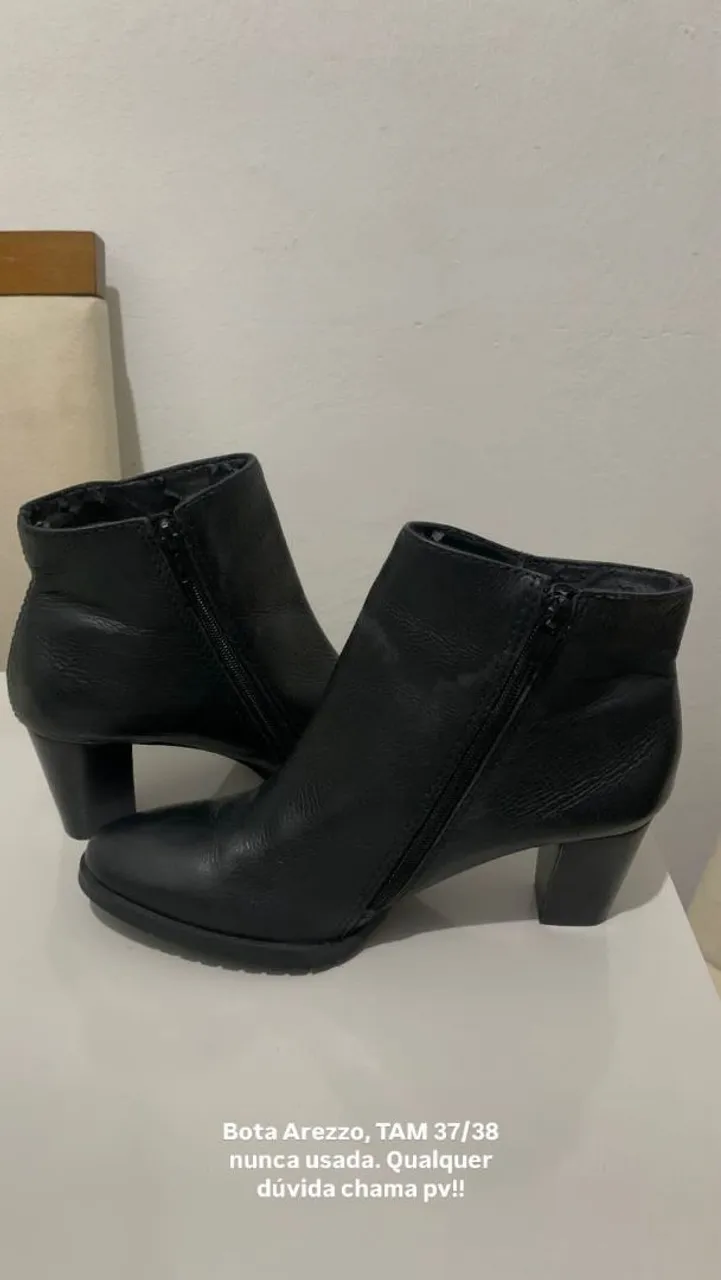 Bota Arezzo preta - Tamanho 37/38